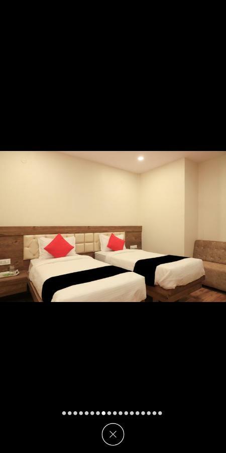 Hotel Star Zest House 나그푸르 외부 사진